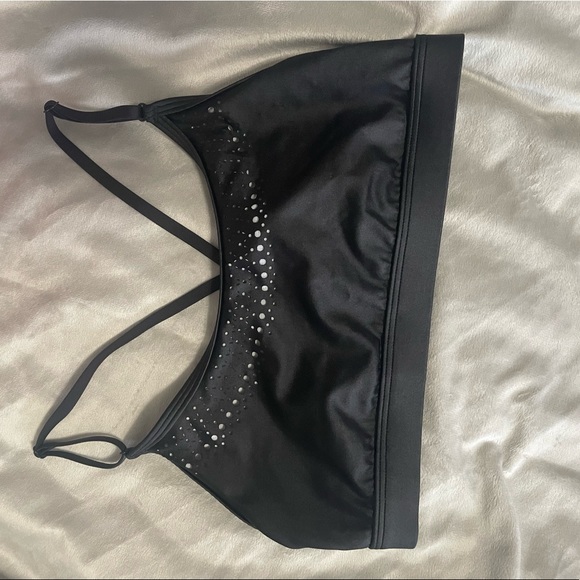 Victoria sport bra - Picture 1 of 3
